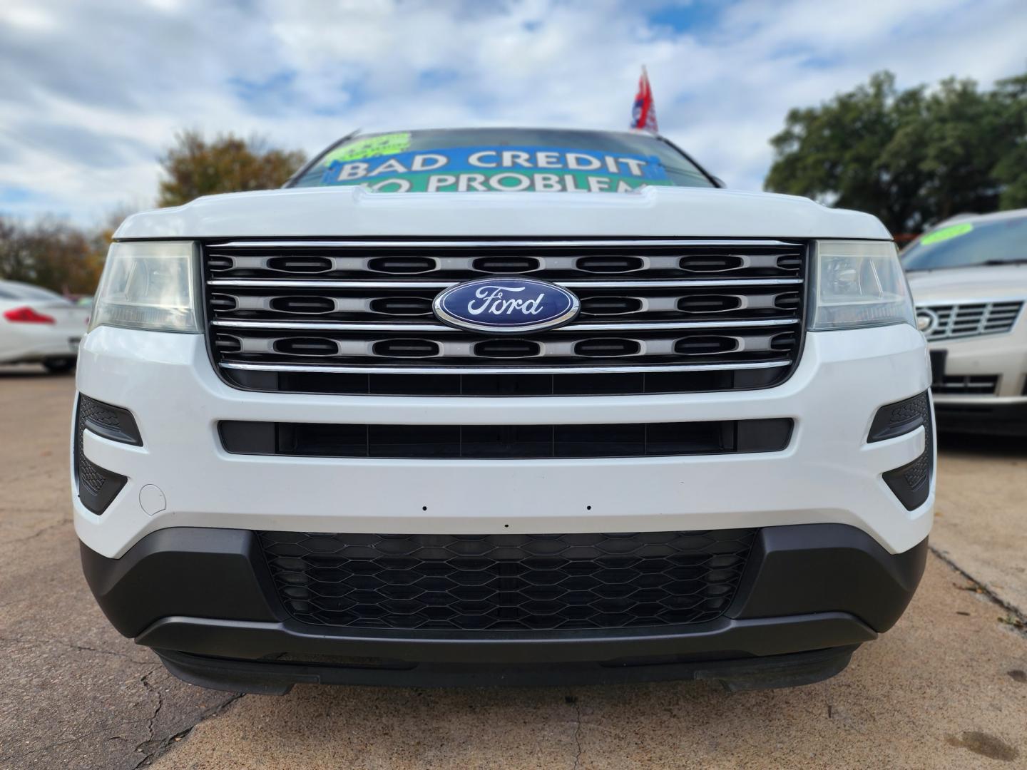 2016 Ford Explorer (1FM5K8B82GG) with an 3.5L V6 DOHC 24V engine, 6-Speed Automatic transmission, located at 2660 S.Garland Avenue, Garland, TX, 75041, (469) 298-3118, 32.885551, -96.655602 - Welcome to DallasAutos4Less, one of the Premier BUY HERE PAY HERE Dealers in the North Dallas Area. We specialize in financing to people with NO CREDIT or BAD CREDIT. We need proof of income, proof of residence, and a ID. Come buy your new car from us today!! This is a Super Clean 2016 FORD EXPLO - Photo#9